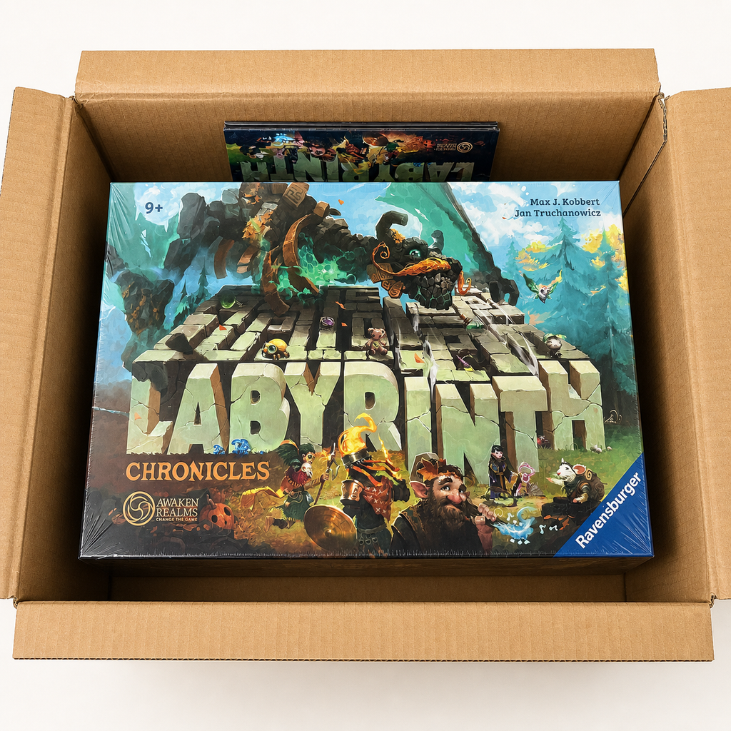 Labyrinth Chronicles All-In en español, caja principal dentro del paquete de envío